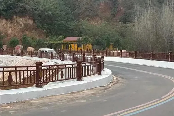 道路护栏